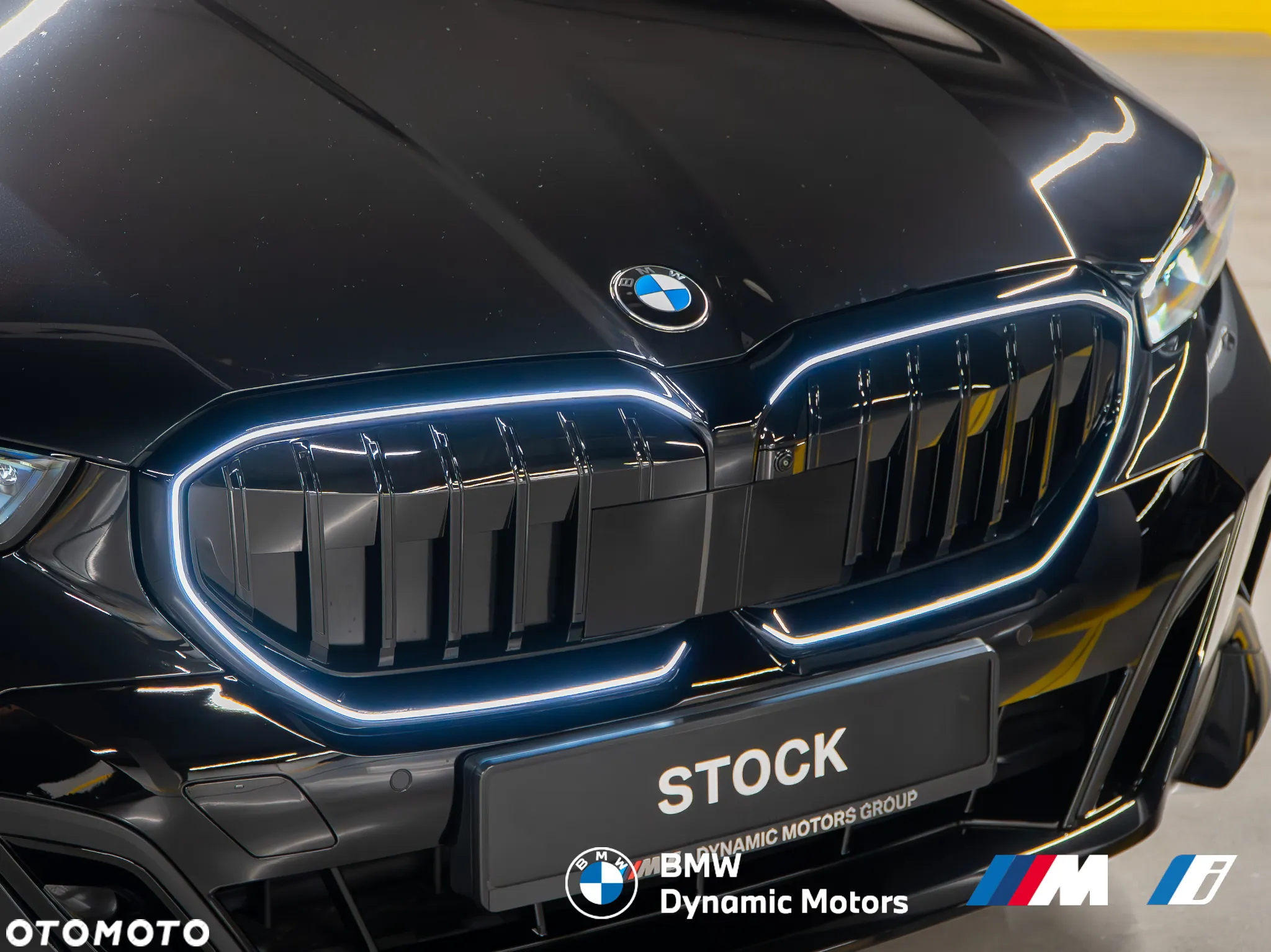 BMW Seria 5 520d xDrive Touring - 9