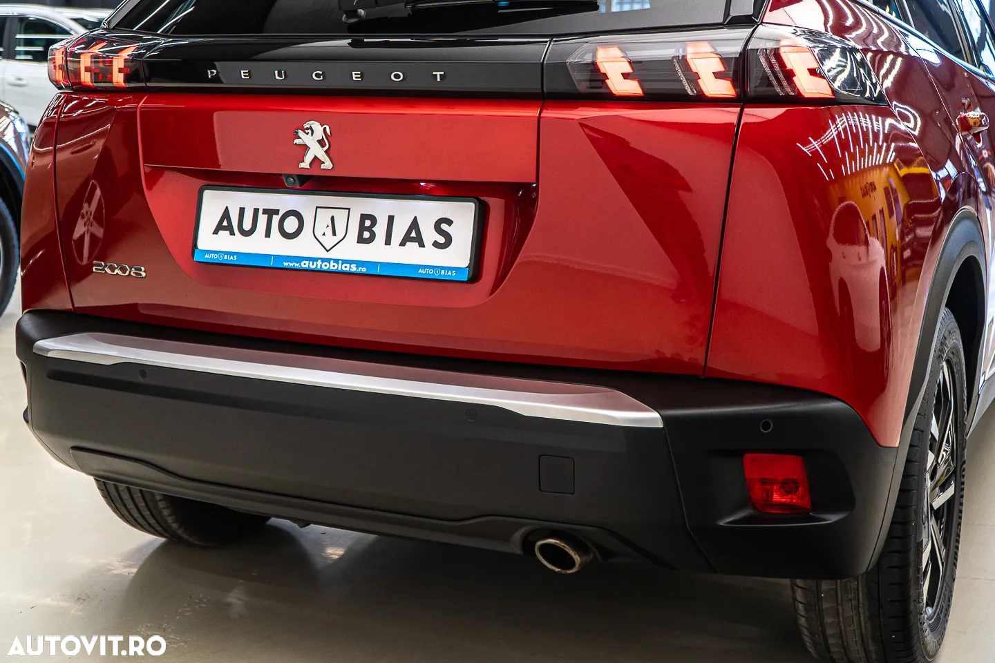 Peugeot 2008 BlueHDi 130 EAT8 Allure Pack - 14