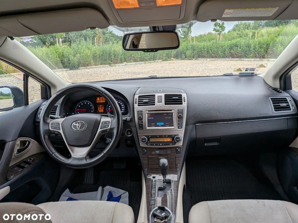 Toyota Avensis 2.0 Prestige EU5 MS - 6