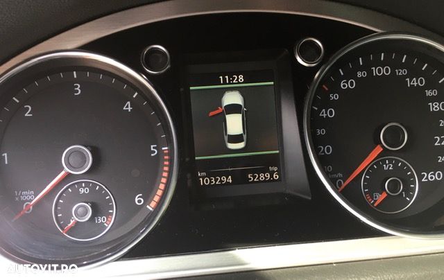 Volkswagen Passat 2.0 TDI Blue TDI DSG Comfortline - 6