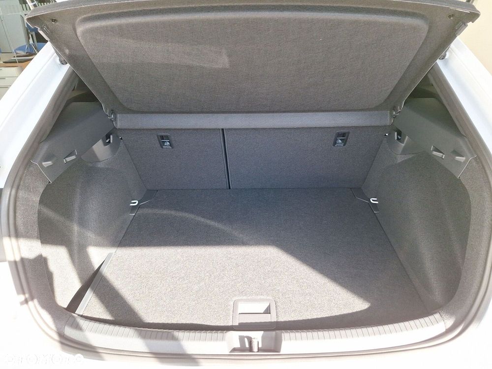 Volkswagen Taigo - 17