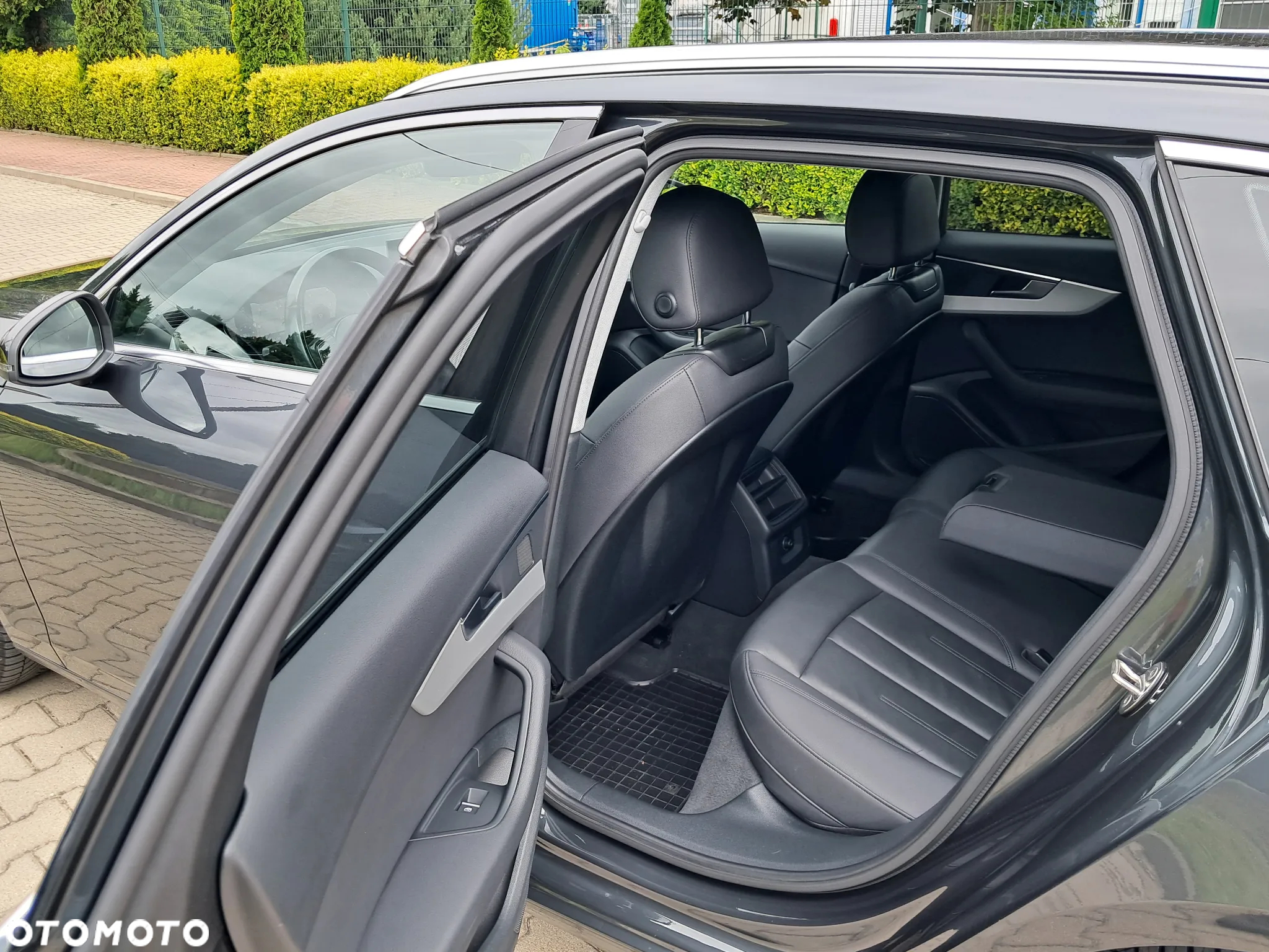 Audi A4 Avant 35 TDI S tronic design - 25