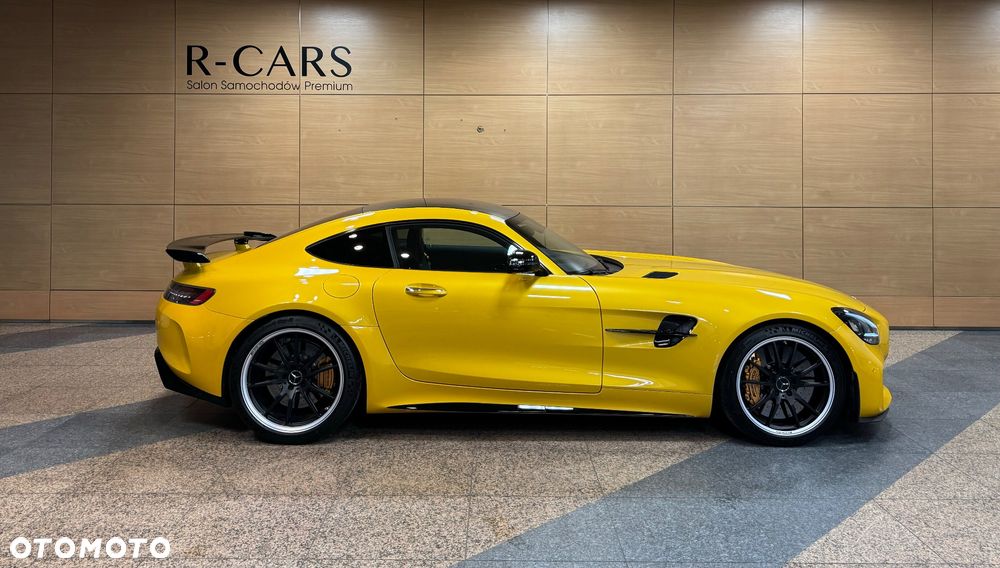 Mercedes-Benz AMG GT R - 4