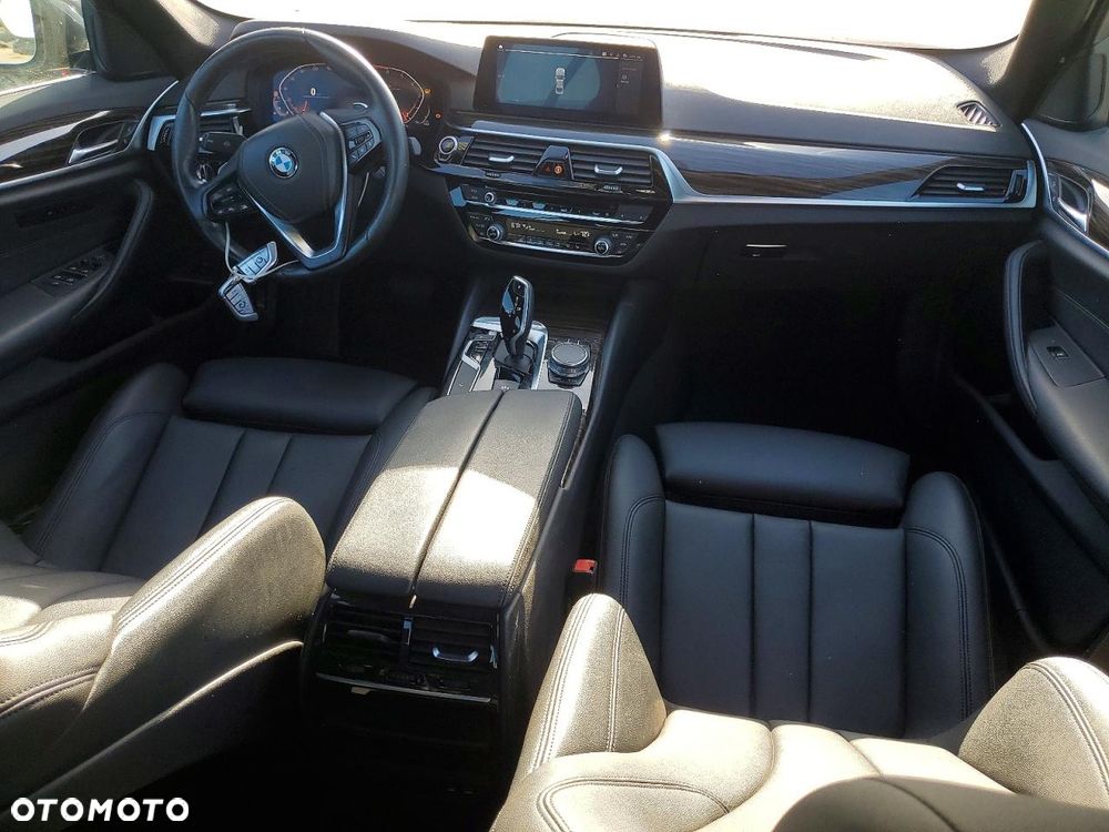BMW Seria 5 530i GPF M Sport sport - 8