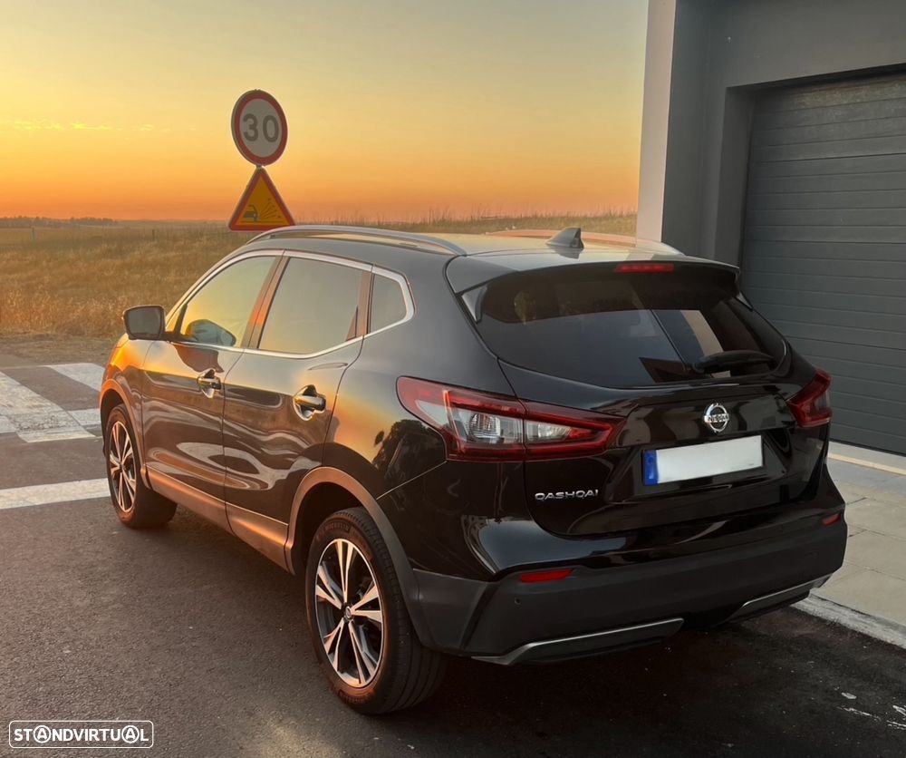 Nissan Qashqai 1.5 dCi N-Connecta J18 - 1