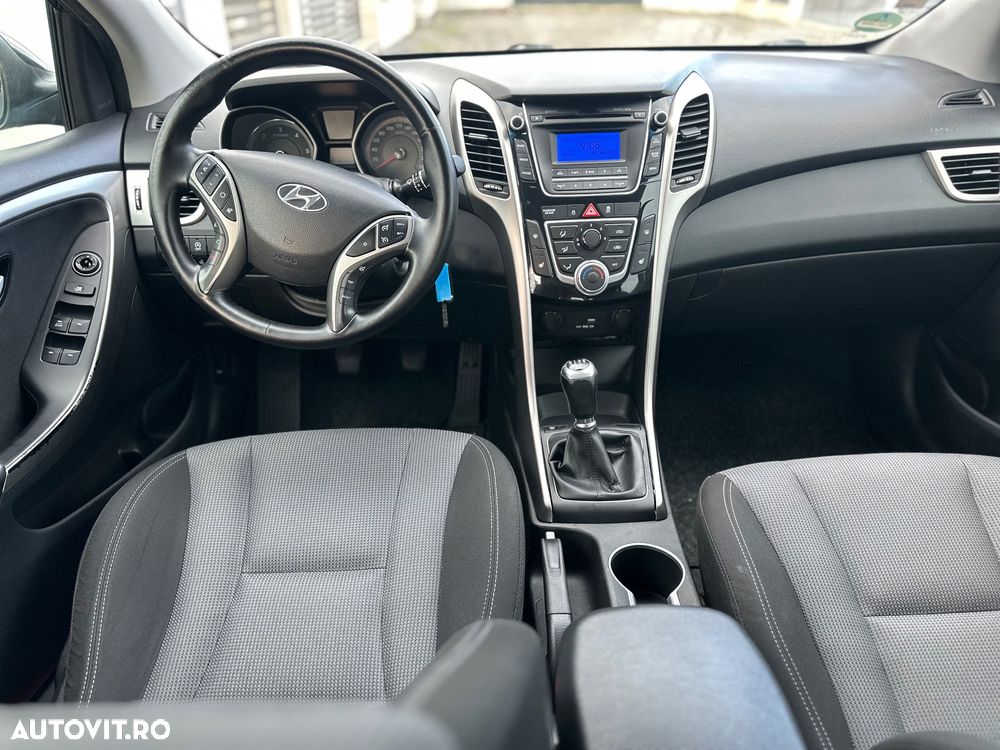 Hyundai i30 1.6 CRDI Comfort - 5