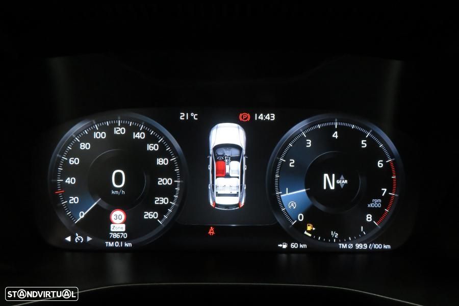 Volvo XC 40 1.5 T3 Momentum - 19