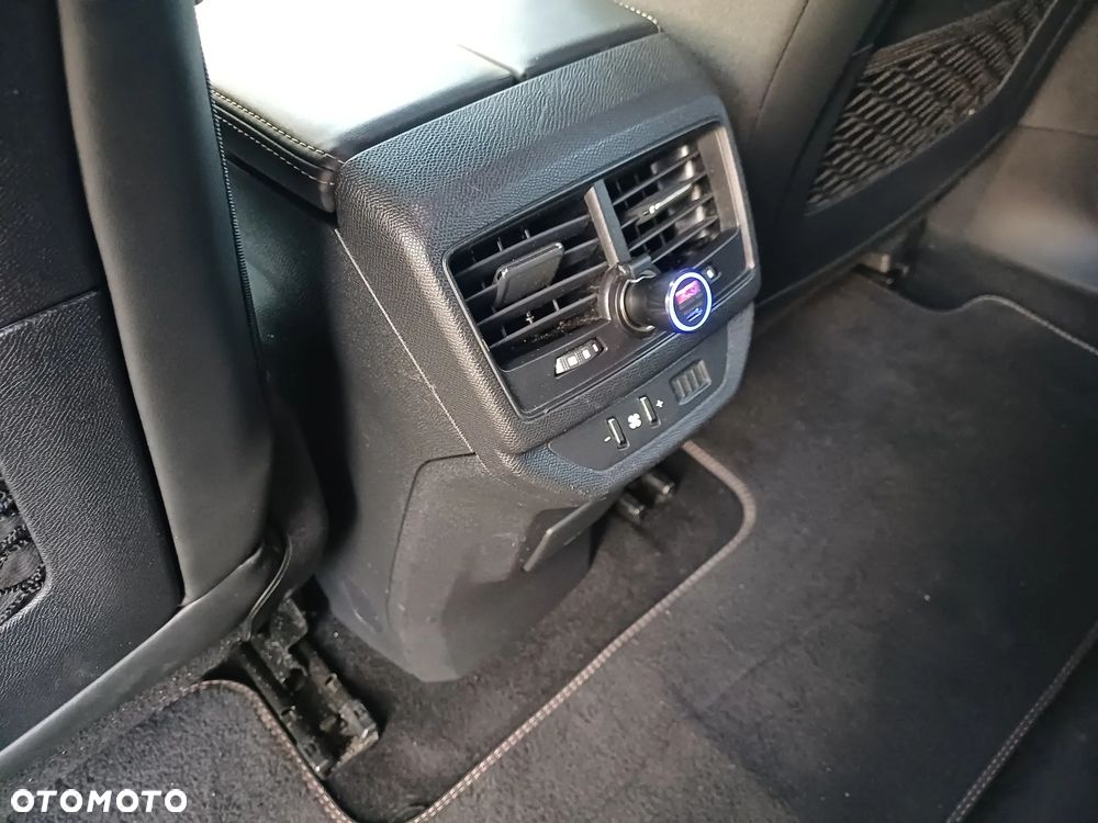 Peugeot 5008 - 19
