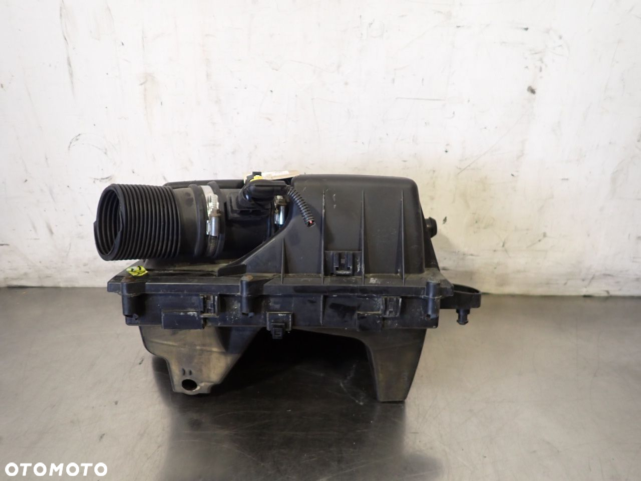 OBUDOWA FILTRA POWIETRZA OPEL ASTRA H - 2