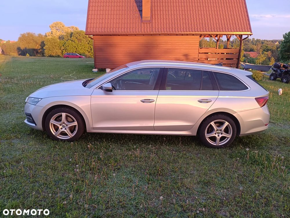 Skoda Octavia 2.0 TSI 4x4 Style DSG - 3