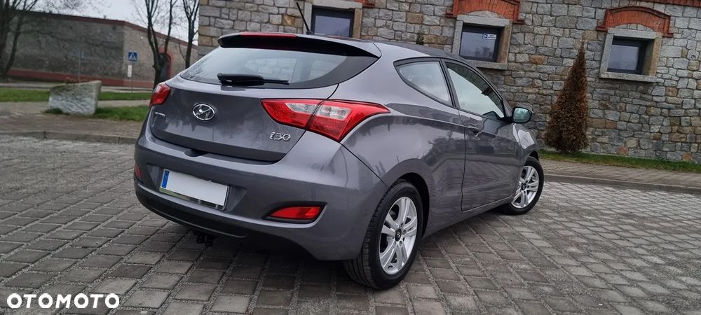 Hyundai i30 1.4 Comfort - 13