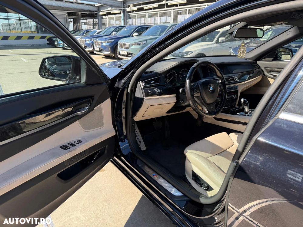 BMW Seria 7 740d xDrive Aut. - 22