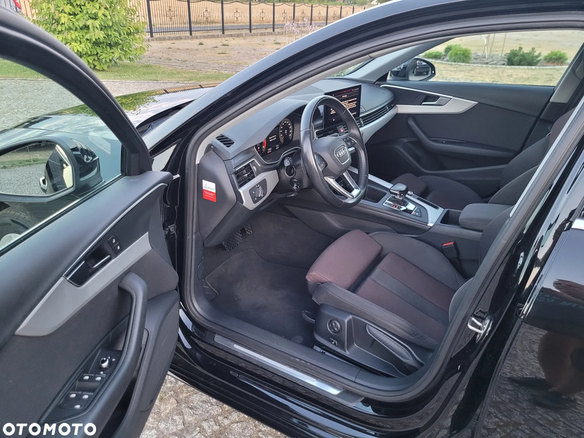 Audi A4 Avant 40 TFSI S tronic - 5