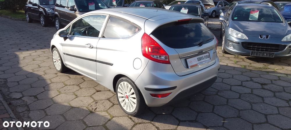 Ford Fiesta 1.4 Trend - 12