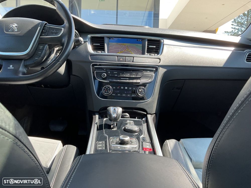 Peugeot 508 RXH 2.0 HDi Hybrid4 2-Tronic 104g - 26
