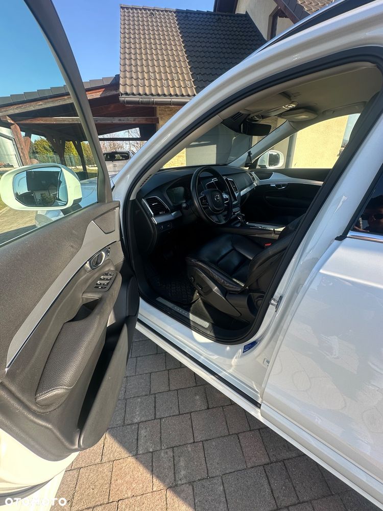 Volvo XC 90 D5 SCR AWD Momentum - 2