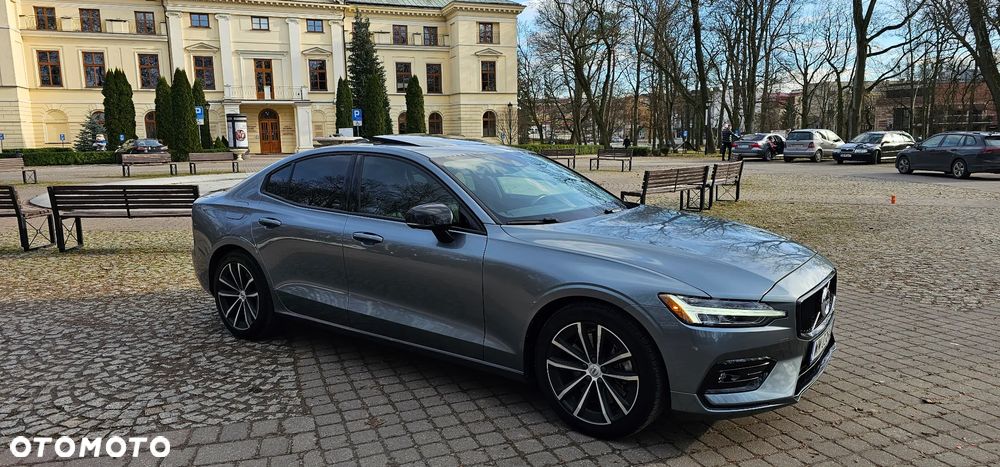 Volvo S60 T6 AWD Momentum Pro - 22