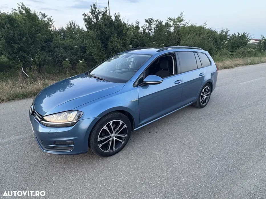 Volkswagen Golf 1.6 TDI BlueMotion Technology Cup - 4