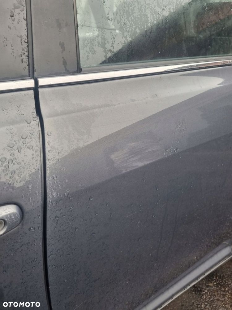 TOYOTA AVENSIS II T25 03-06 2004 r. KOMBI LAKIER 1E5 DRZWI LEWY TYŁ LT * - 2