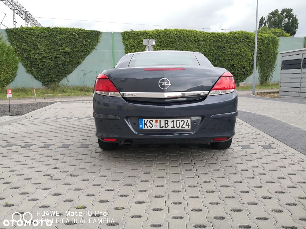 Opel Astra 1.8 Edition - 24