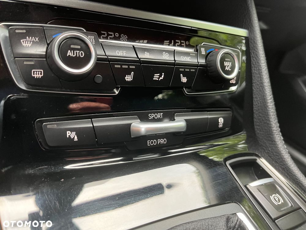 BMW Seria 2 218d Sport-Aut Sport Line - 22