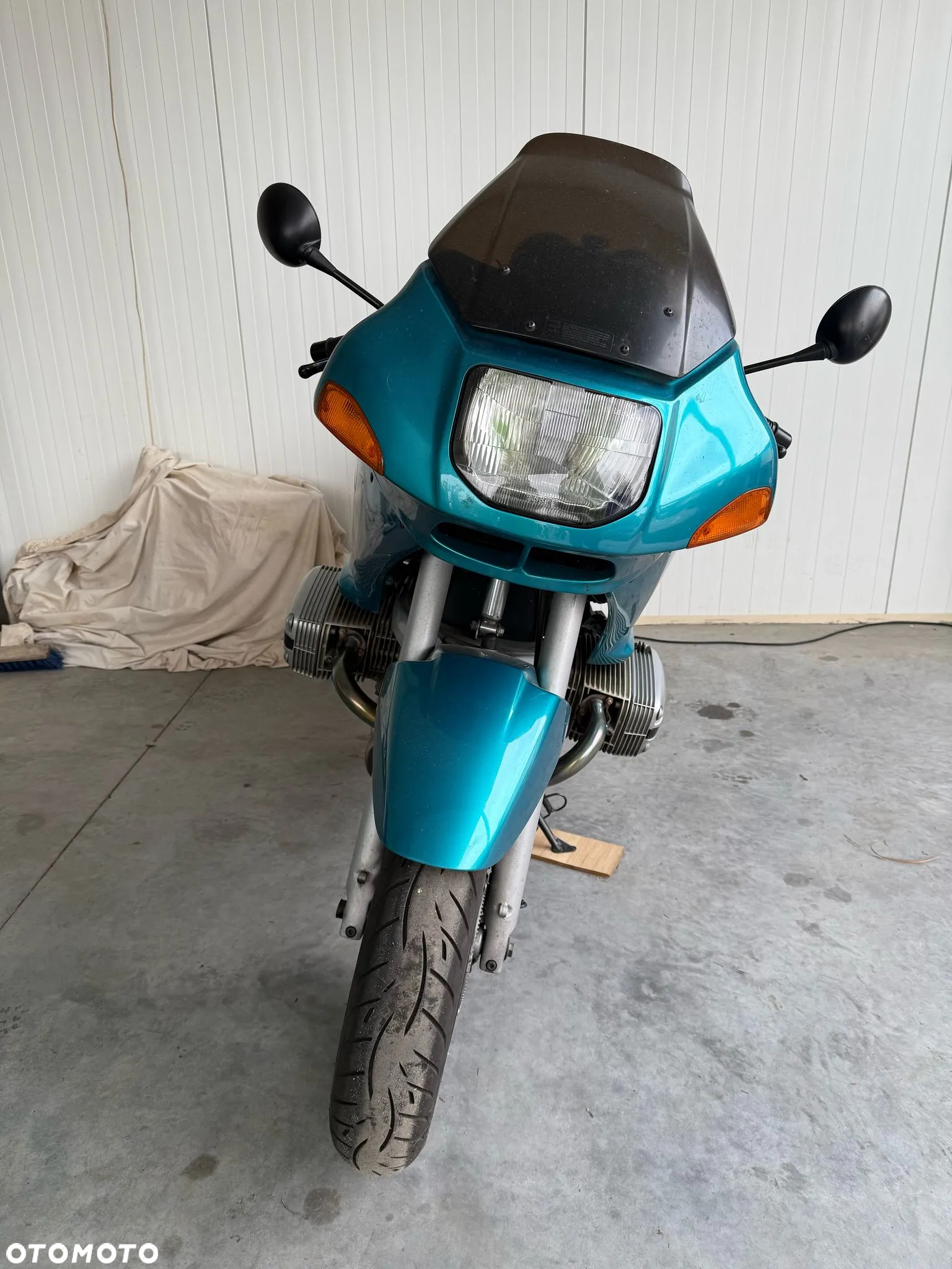 BMW R - 2
