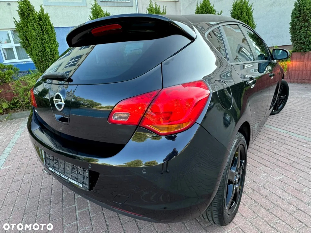 Opel Astra 1.4 Turbo Design Edition - 12