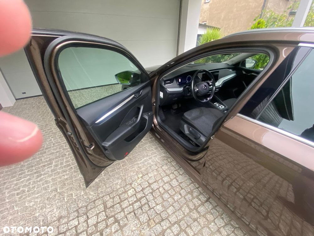 Skoda Octavia 2.0 TDI Style DSG - 11