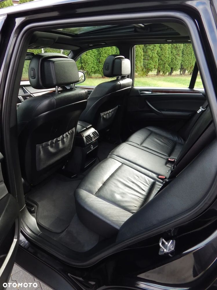 BMW X5 xDrive35d - 11