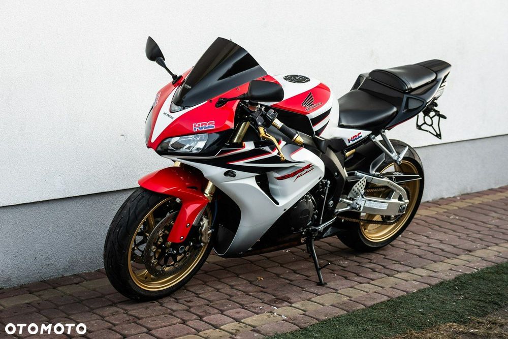 Honda CBR - 7
