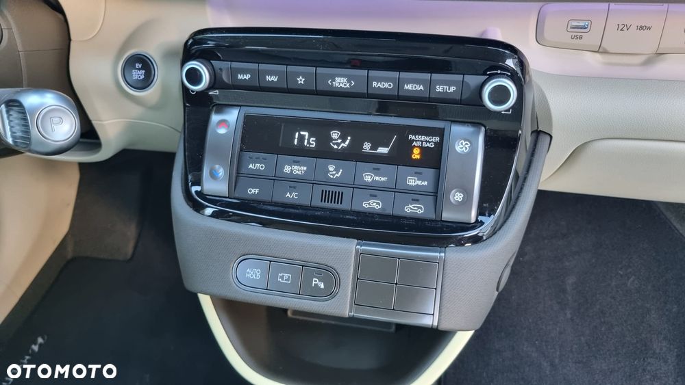 Hyundai Inster 49kWh Smart - 17