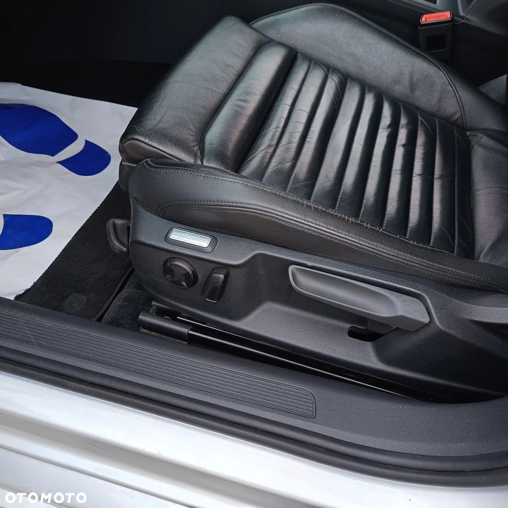 Volkswagen Passat 2.0 TDI (BlueMotion Technology) Highline - 22