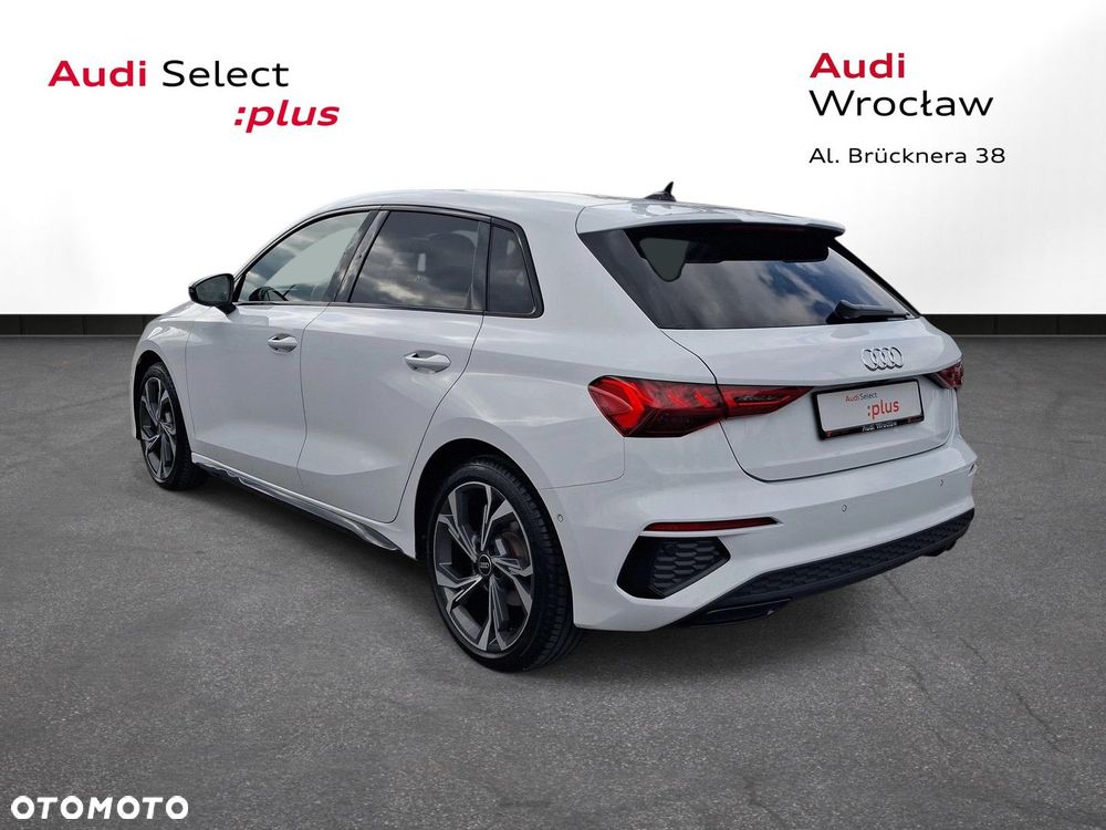 Audi A3 Sportback - 4