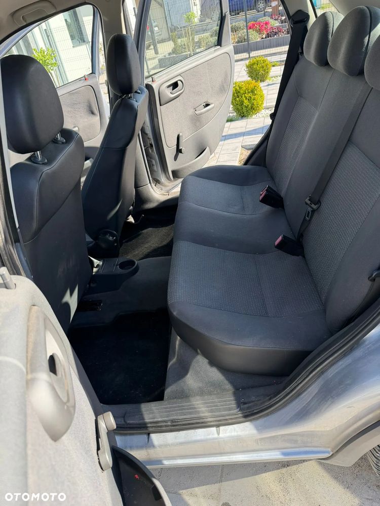 Opel Corsa 1.2 16V Comfort Easytronic - 7