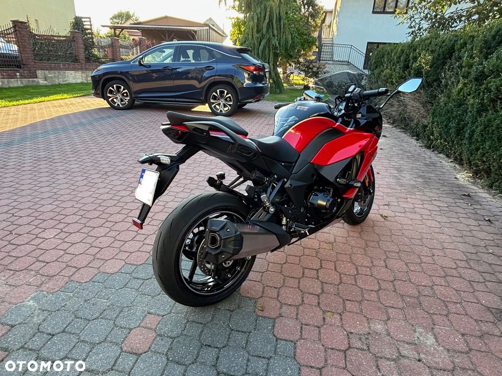 Kawasaki Ninja 1000 SX - 7