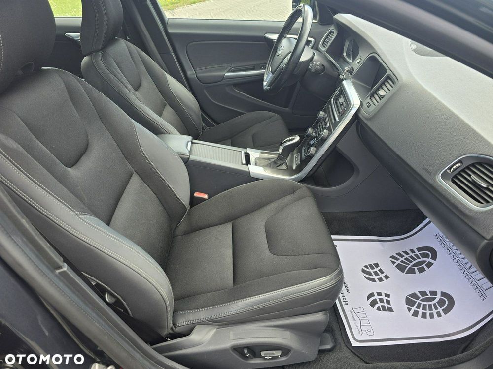 Volvo V60 - 25
