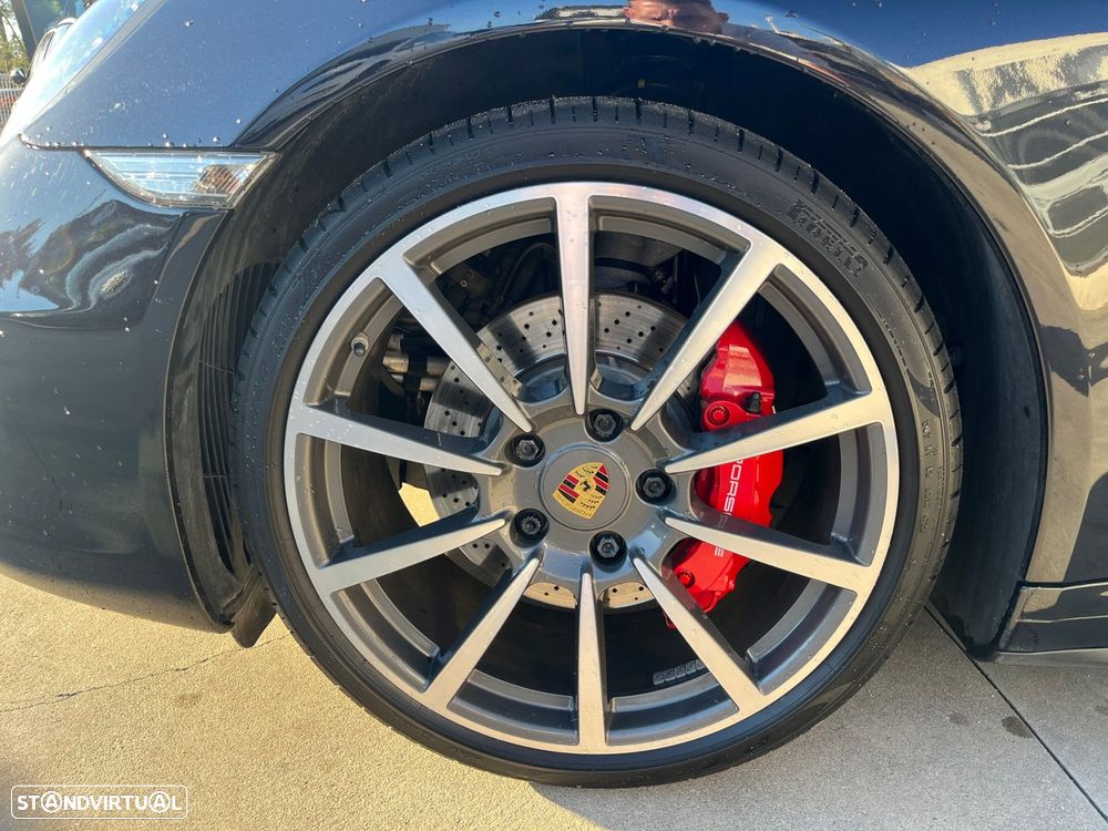 Porsche 911 (991) Carrera 4 S PDK - 11