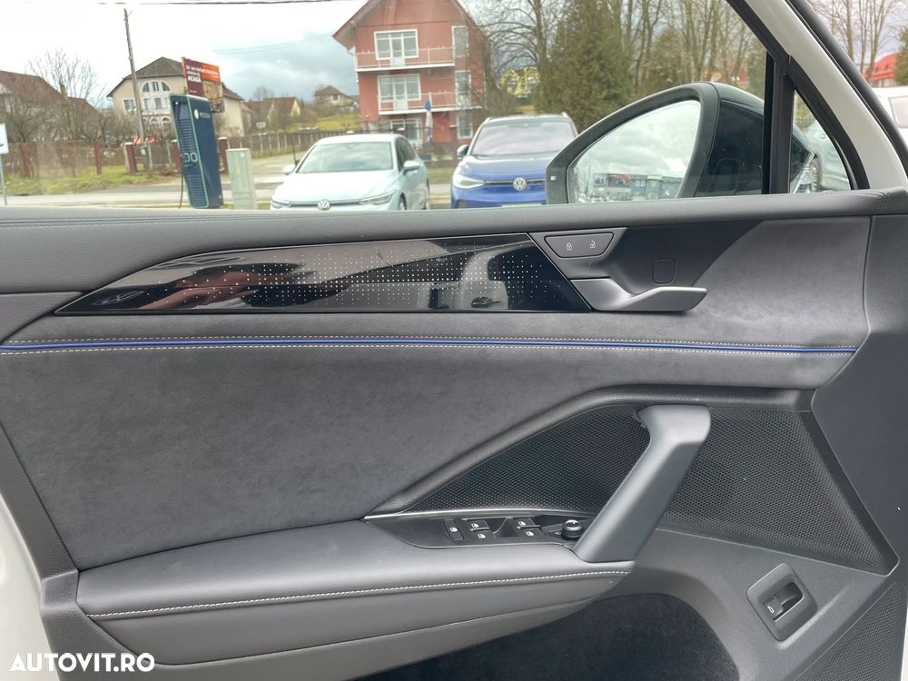 Volkswagen Tiguan - 13