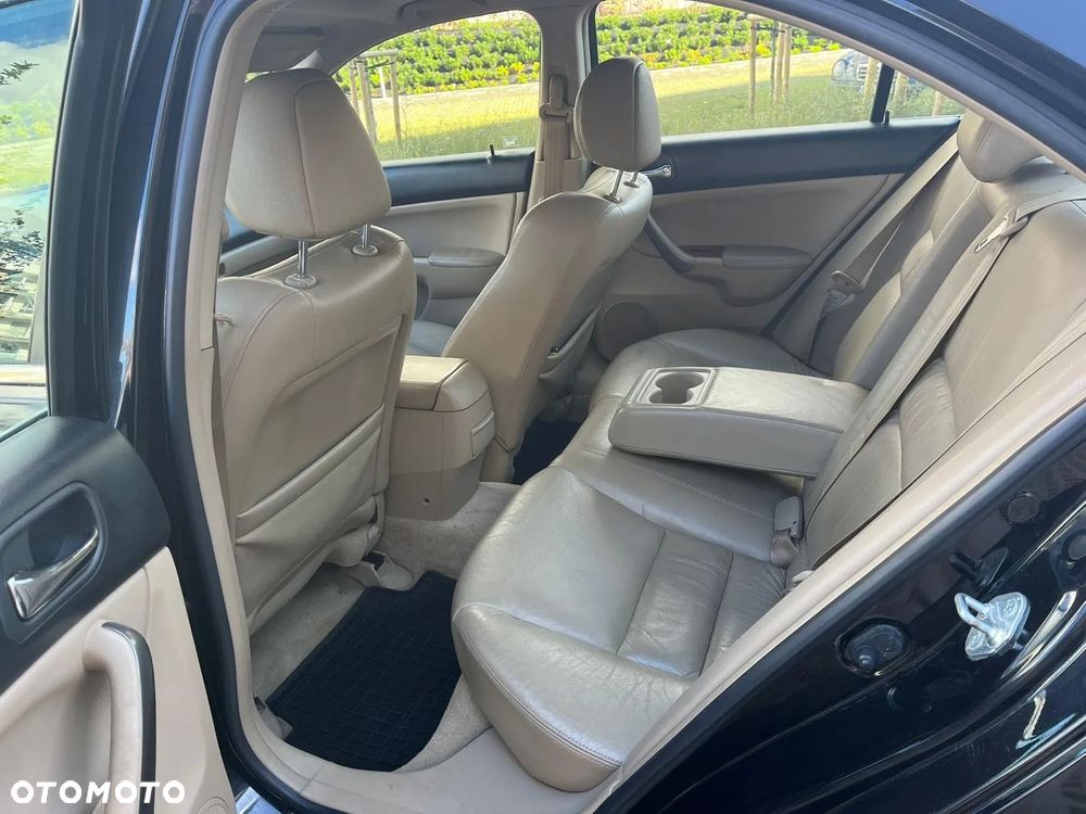 Honda Accord 2.0 Executive - 10