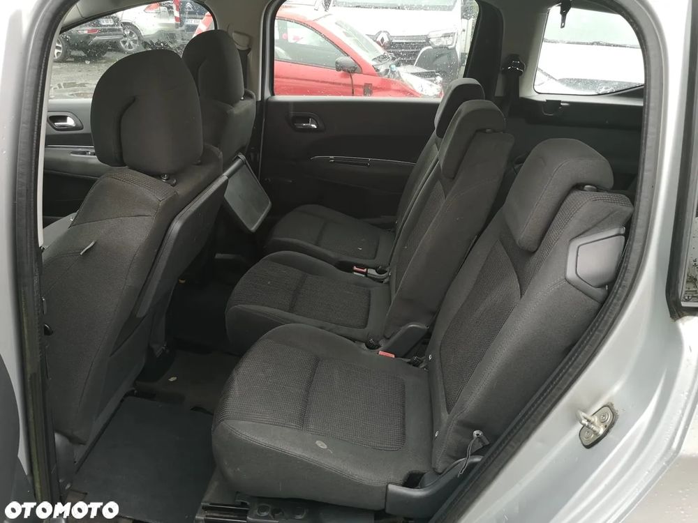 Peugeot 5008 1.6 HDi Premium - 21