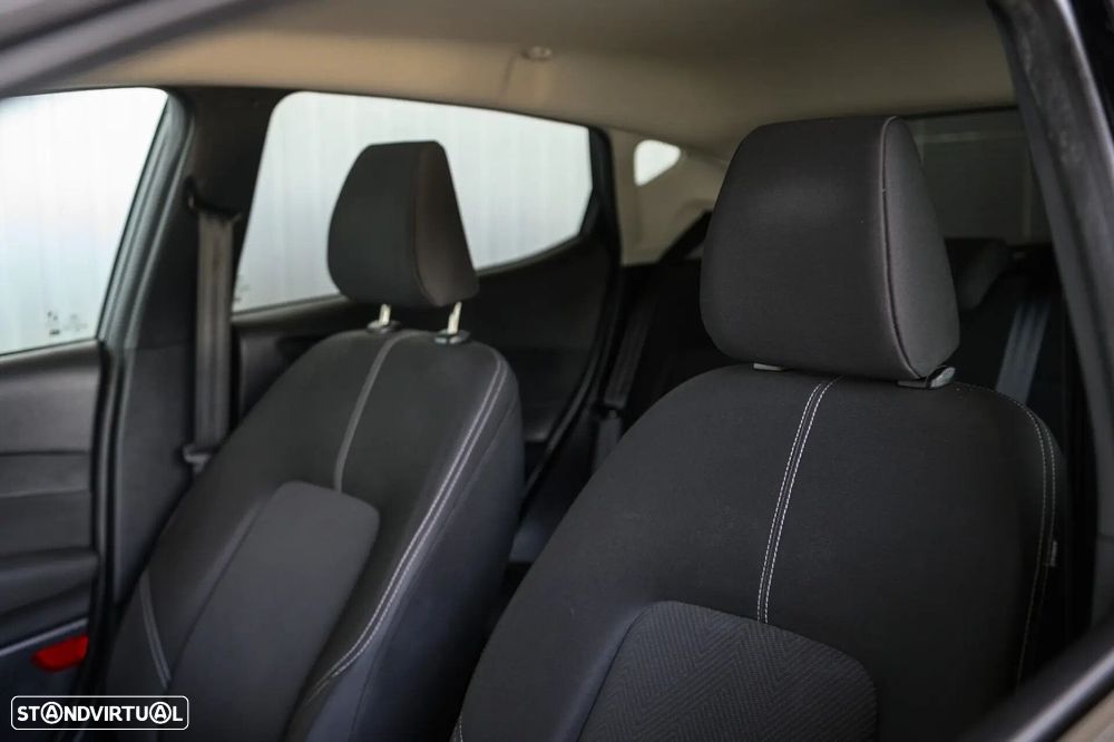 Ford Fiesta 1.0 EcoBoost Trend Connected - 28