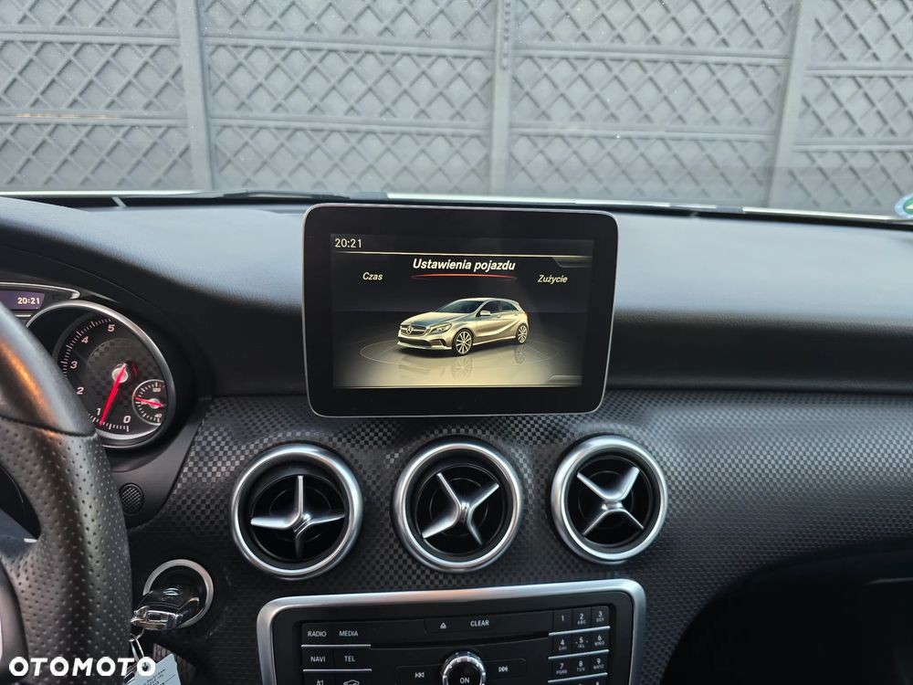 Mercedes-Benz Klasa A 180 (BlueEFFICIENCY) AMG Sport - 26