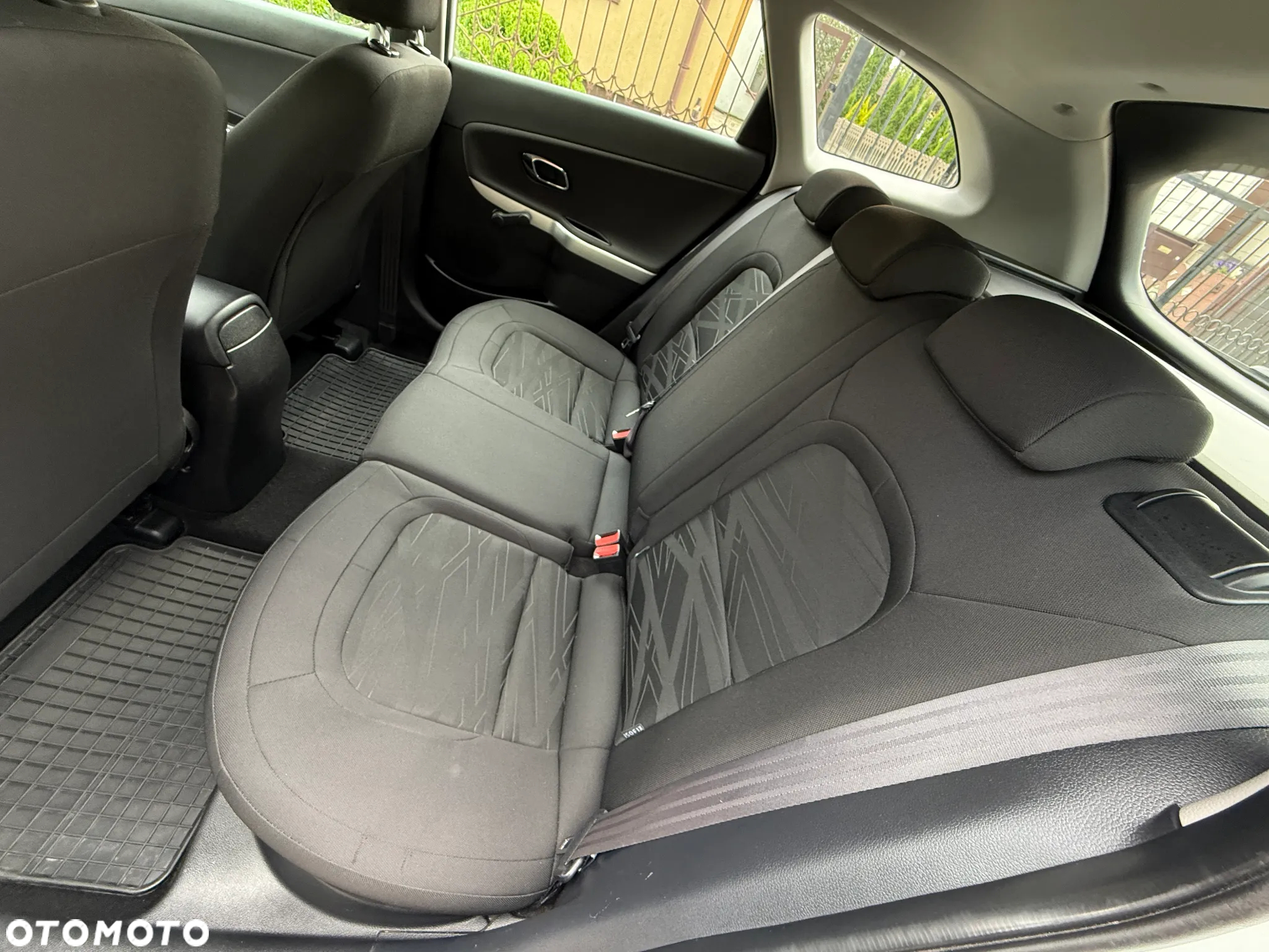 Kia Ceed 1.4 S - 32