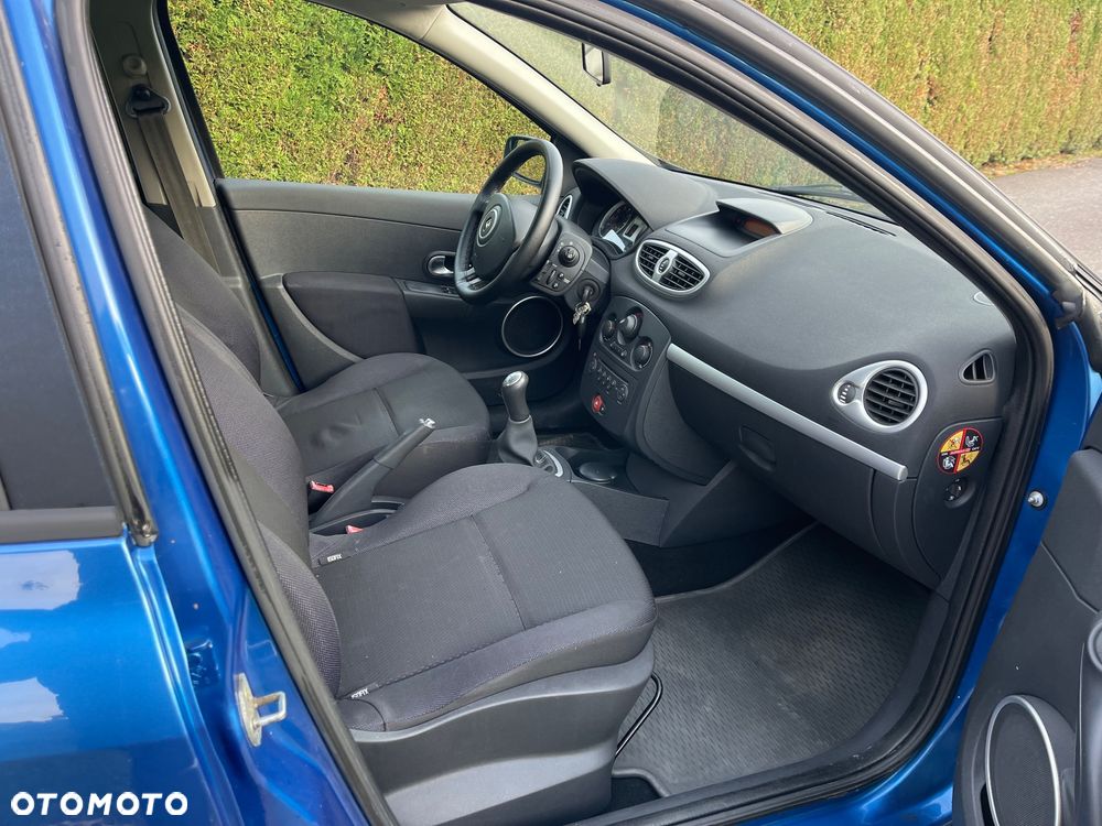 Renault Clio 1.2 16V 75 Dynamique - 8