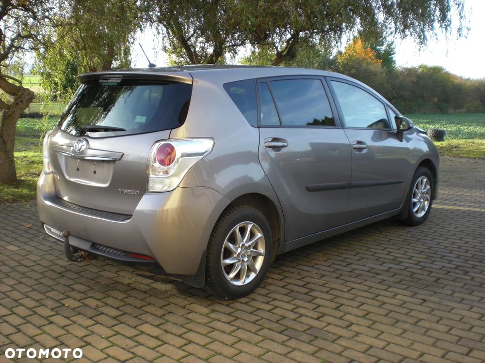 Toyota Verso - 29