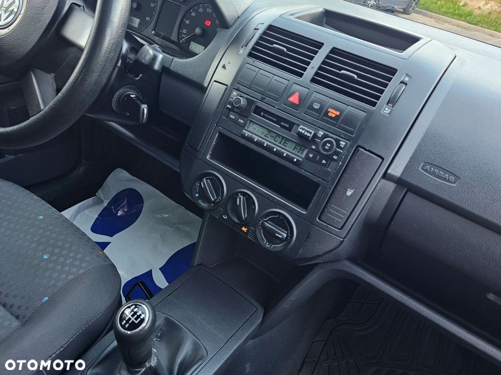 Volkswagen Polo 1.2 Comfortline - 28