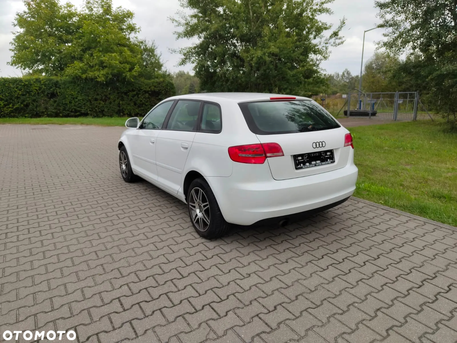 Audi A3 Sportback 1.6 Attraction - 2