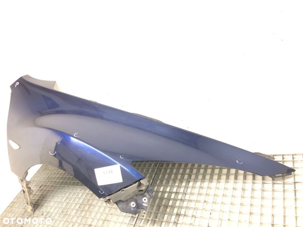 BŁOTNIK PRAWY PRZÓD  MAZDA 6 Hatchback (GH) 2007 - 2013 2.0 MZR-CD (GH14) 103 kW [140 KM] olej - 2