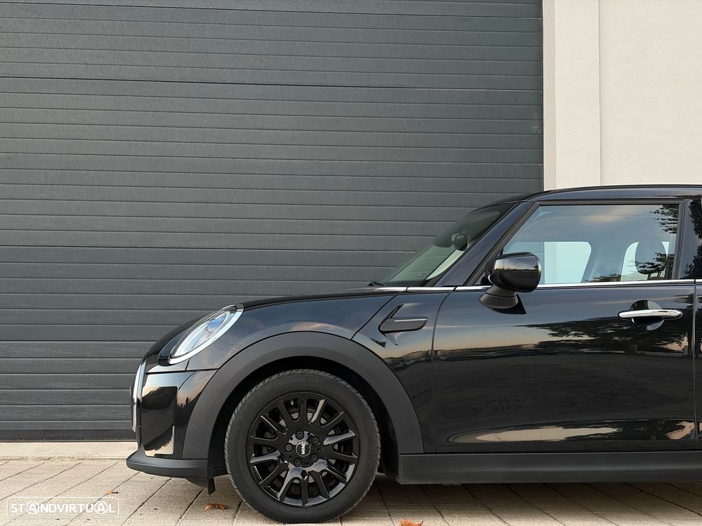 MINI 5 Portas Cooper Aut. Essential - 7