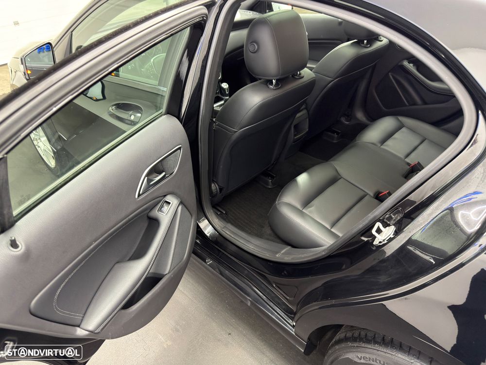 Mercedes-Benz A 180 d Urban - 16